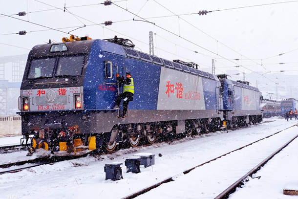 新朔鐵路抗風雪戰(zhàn)寒潮有力保障能源供應